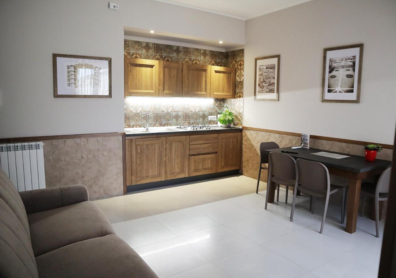 Residenza La Reggia Bed and Breakfast Caserta Eksteriør billede