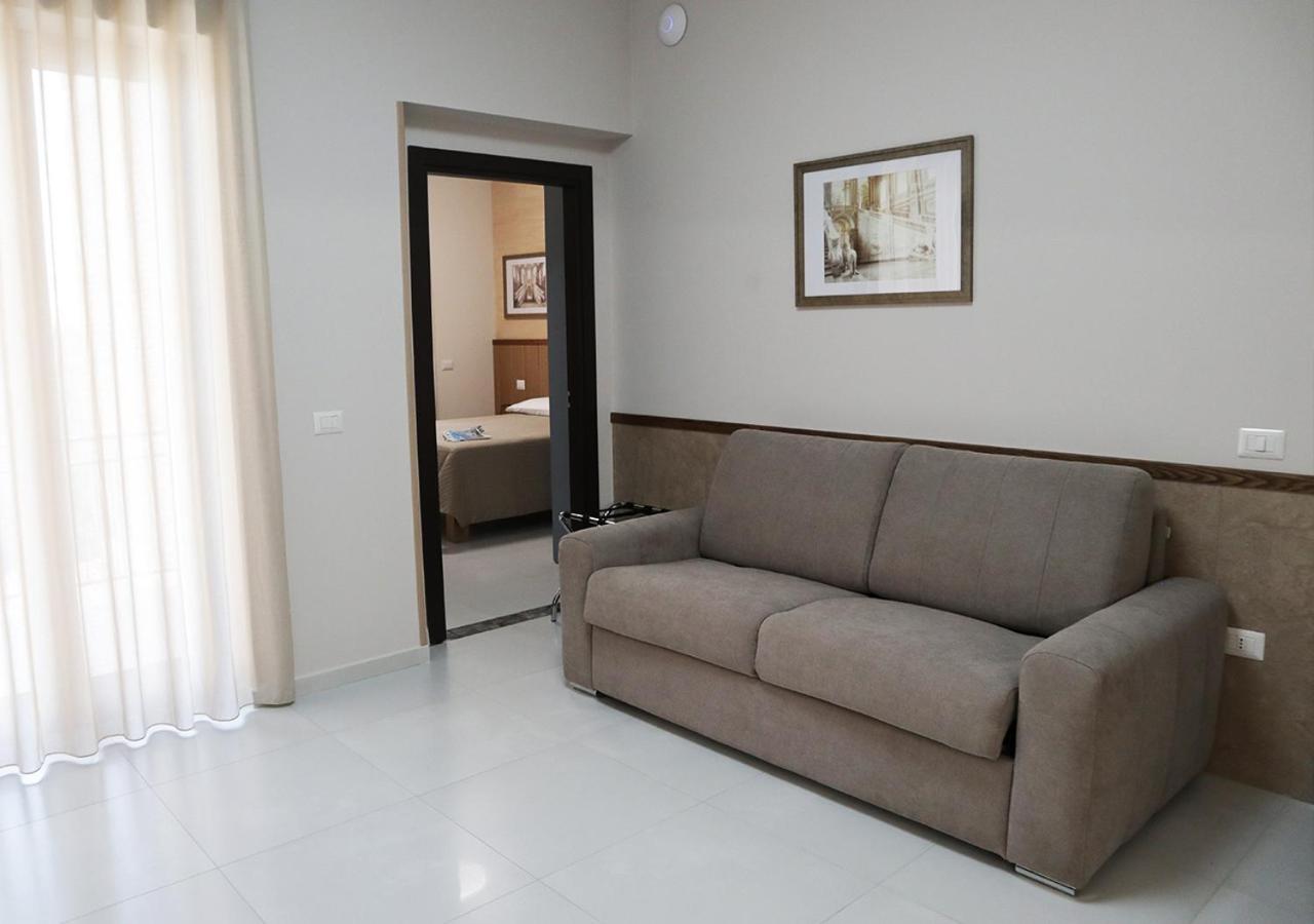 Residenza La Reggia Bed and Breakfast Caserta Eksteriør billede